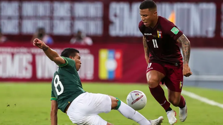 Bolivia and Venezuela in a qualification game