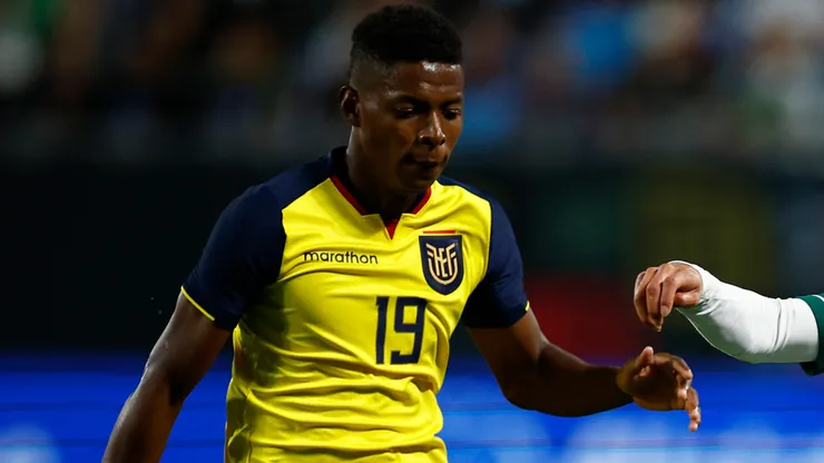 Nilson Angulo #19 of Ecuador