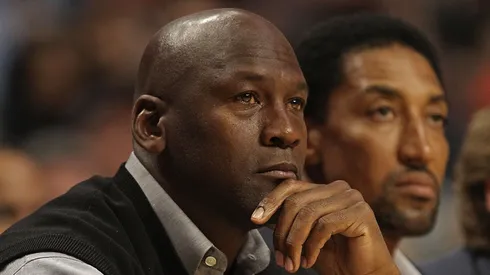 Michael Jordan with Scottie Pippen
