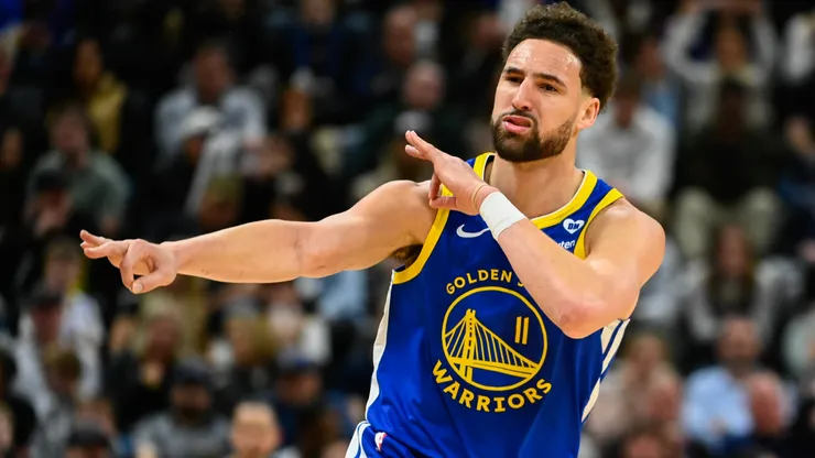 Klay Thompson celebrates after a shot.