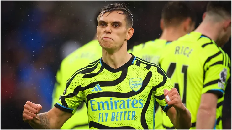 Leandro Trossard of Arsenal