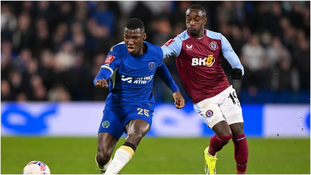 Moises Caicedo of Chelsea passes the ball under pressure from Moussa Diaby of Aston Villa – Mike Hewitt/Getty Images