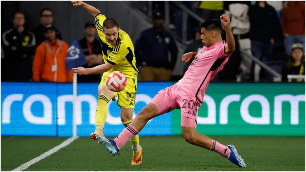 Nashville SC midfielder Alex Muyl wins a ball in front of Inter Miami defender Diego Gomez – IMAGO / Icon Sportswire