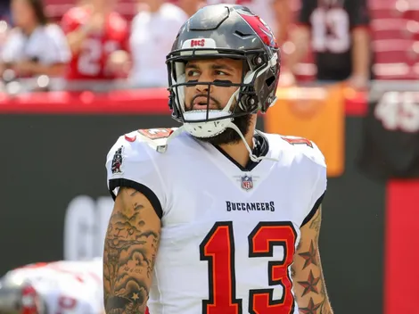 Is Mike Evans playing for Buccaneers vs Eagles today in Week 4 of the 2025 NFL season?