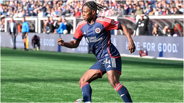 New England Revolution midfielder DeJuan Jones