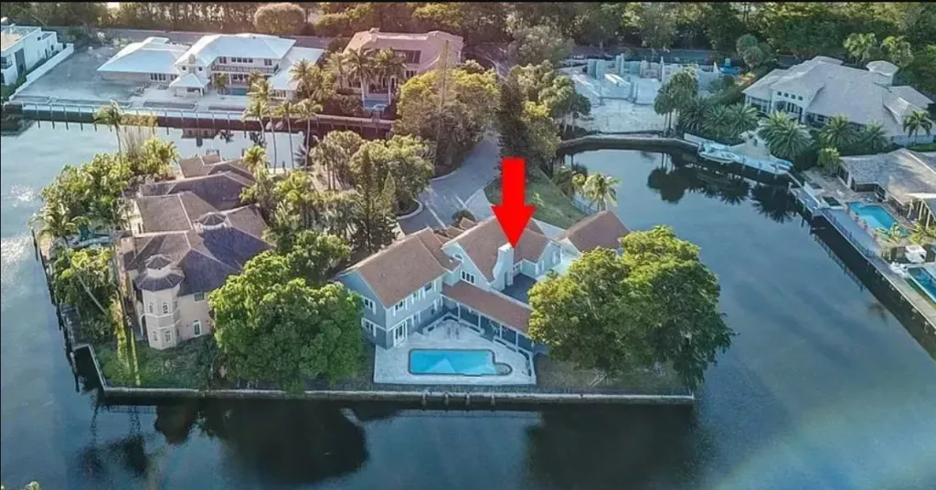 Luis Suarez’s reported mansion in South Florida. (Zillow)