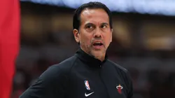 Miami Heat head coach Erik Spoelstra looks on during a NBA, Basketball Herren, USA game between the Miami Heat and the Chicago Bulls on March 18, 2023 at the United Center in Chicago, IL.