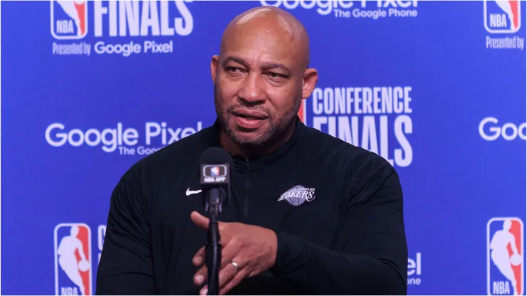 Lakers coach Darvin Ham giving a press conference.