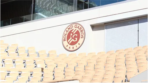 Roland Garros logo on the Philippe Chatrier court