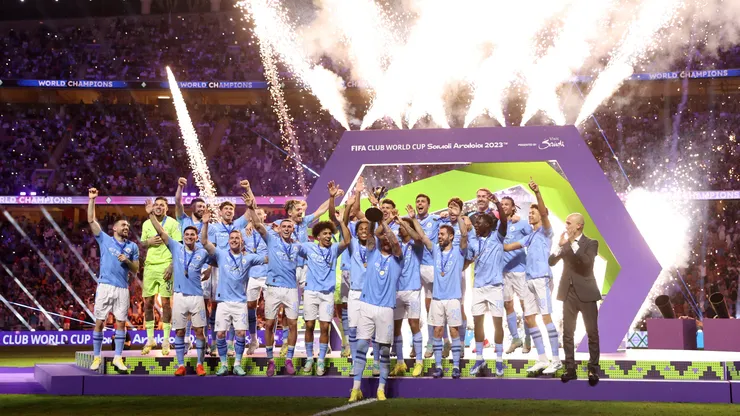 Manchester City lifting the trophy of the 2023 FIFA Club World Cup