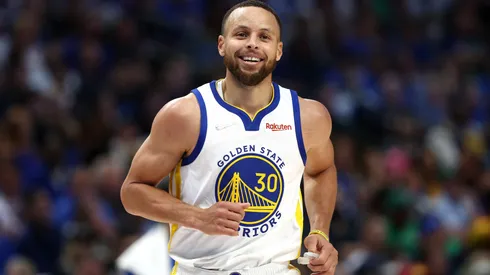 tephen Curry #30 of the Golden State Warriors reacts to a play during the second quarter against the Dallas Mavericks.