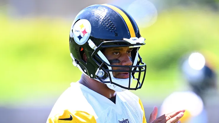Russell Wilson signed wih the Pittsburgh Steelers this offseason