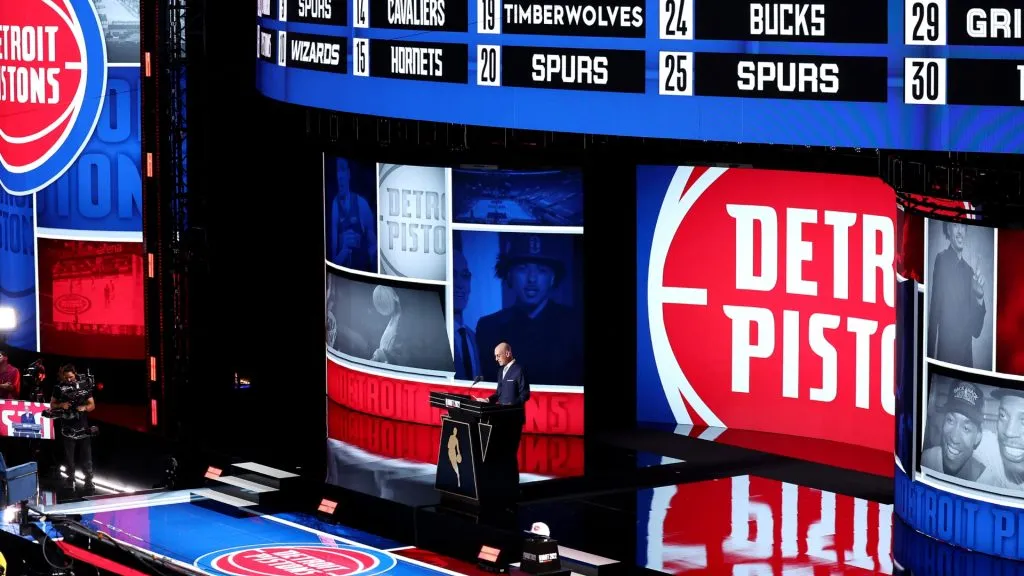 NBA commissioner Adam Silver announces a pick by the Detroit Pistons during the 2022 NBA Draft at Barclays Center on June 23, 2022 in New York City. Photo by Arturo Holmes/Getty Images