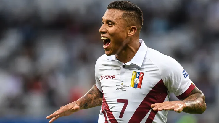 Darwin Machís celebrates a goal against Bolivia during the Copa America Brazil 2019 group A match between Bolivia and Venezuela at Mineirao Stadium