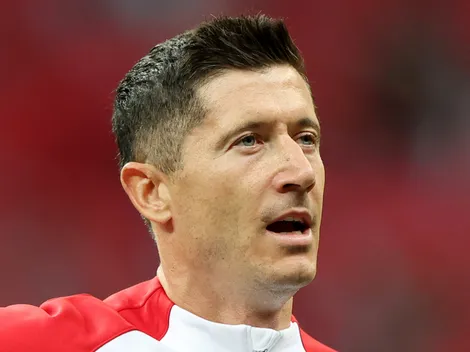 Why is Robert Lewandowski not playing for Poland against the Netherlands?