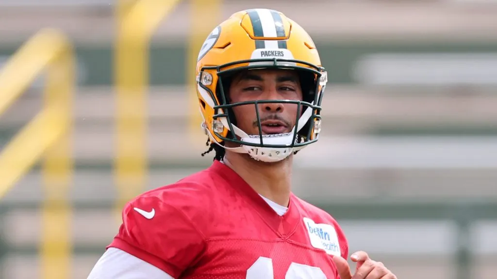 Jordan Love #10 of the Green Bay Packers participates in drills during the Green Bay Packers Minicamp at Ray Nitschke Field on June 04, 2024 in Green Bay, Wisconsin.