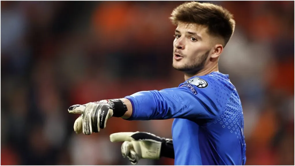 Montenegro goalkeeper Matija Sarkic – IMAGO / ANP