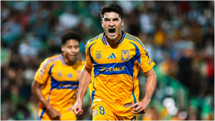 Nicolas Ibanez of Tigres