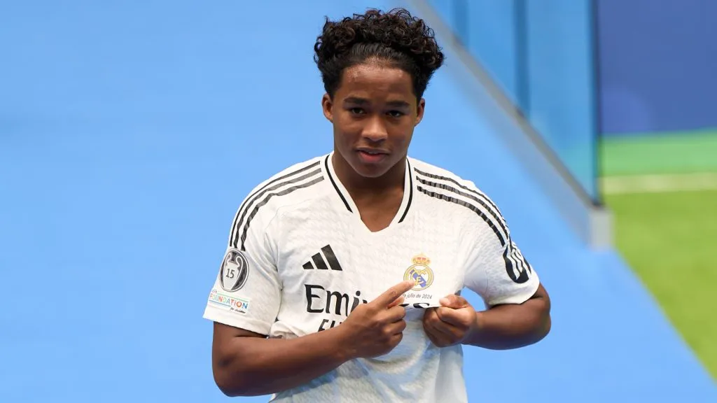 Real Madrid new signing, Endrick Felipe is unveiled at Estadio Santiago Bernabeu on July 27, 2024 in Madrid, Spain. (Photo by Angel Martinez/Getty Images)
