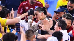 Darwin Nunez of Uruguay fights with Fans o Aficion during the CONMEBOL Copa America 2024 Semi-final match between Uruguay and Colombia, at Bank of America Stadium, on July 10, 2024 in Charlotte, North Carolina, United States.