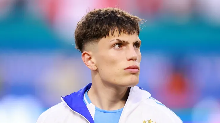 Alejandro Garnacho of Argentina line up for the national anthem prior to the CONMEBOL Copa America 2024 Group A match between Argentina and Peru at Hard Rock Stadium on June 29, 2024 in Miami Gardens, Florida.