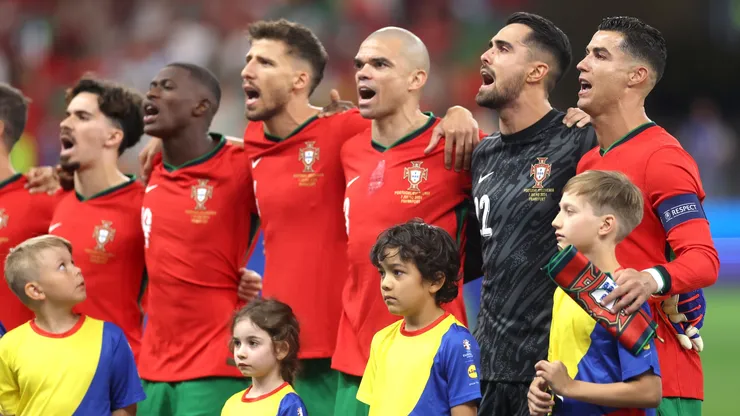 Cristiano Ronaldo with kids prior to the UEFA Euro 2024 match between Portugal and Slovenia