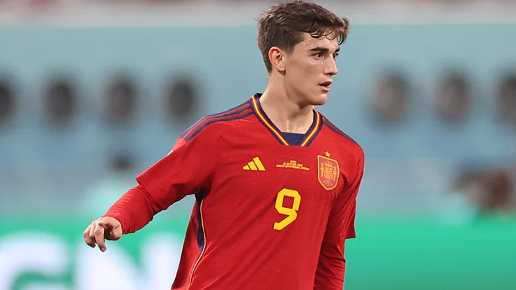 Gavi of Spain controls the ball during the FIFA World Cup Qatar 2022 Group E match between Japan and Spain