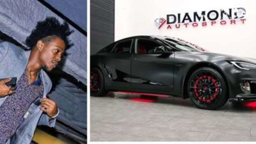 De’Aaton Fox’s cars