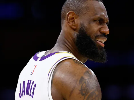 Lakers' LeBron James reacts to Travis Hunter, Shedeur Sanders' debut with Colorado Buffaloes