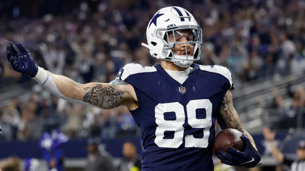 Peyton Hendershot #89 of the Dallas Cowboys celebrates a touchdown during the second half in the game against the New York Giants at AT&amp;T Stadium on November 24, 2022 in Arlington, Texas.