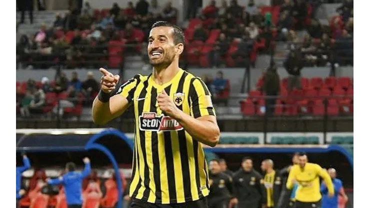 Ehsan Hajisafi of AEK Athens