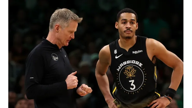 Steve Kerr (left) and Jordan Poole.