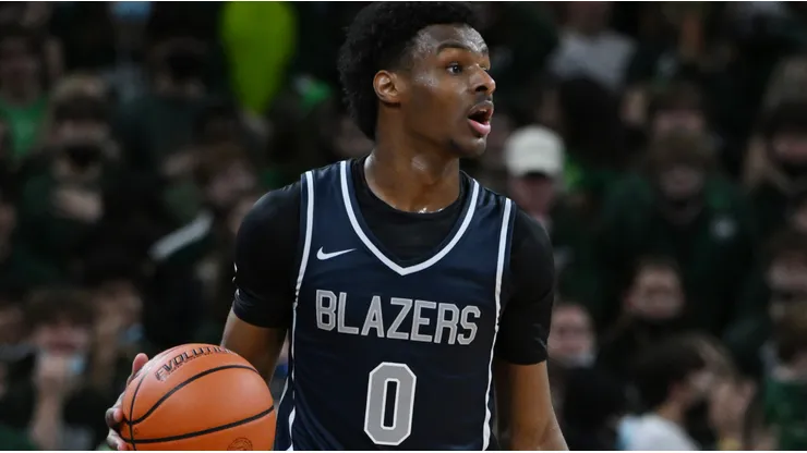 Bronny James playing for Sierra Canyon School