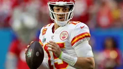 Patrick Mahomes will have a new LT next season