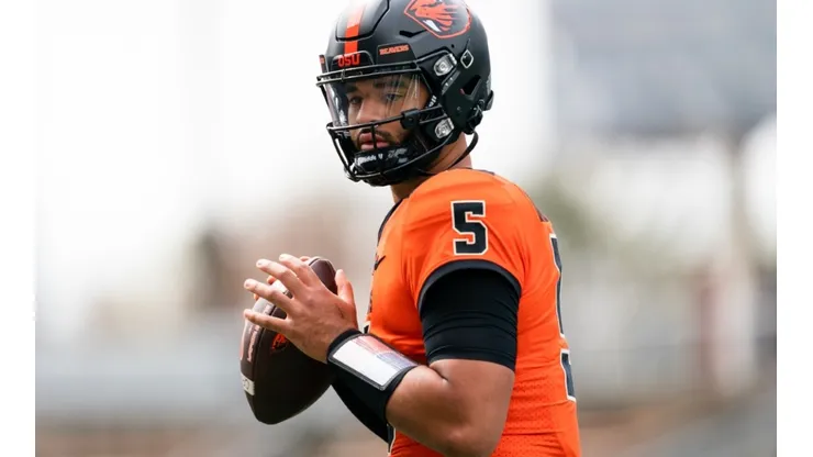 DJ Uiagalelei with his new team Oregon State