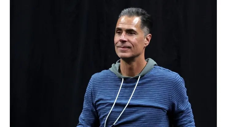 Lakers GM Rob Pelinka.