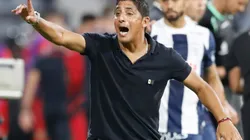 Guillermo Salas is the coach of Alianza Lima