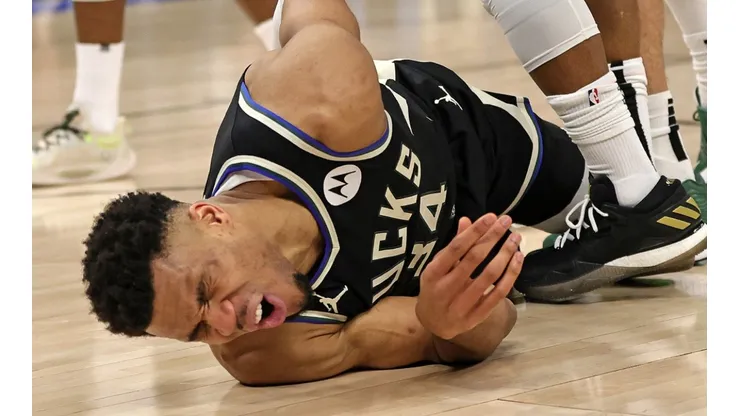 Giannis Antetokounmpo - Miami Heat vs Milwaukee Bucks - NBA Playoffs 2023