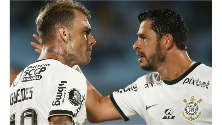 Roger Guedes of Corinthians celebrates with teammate Giuliano