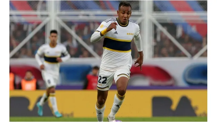 Sebastian Villa of Boca Juniors