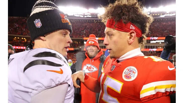 Joe Burrow (left) and Patrick Mahomes (right) - Cincinnati Bengals vs Kansas City Chiefs - NFL 2022