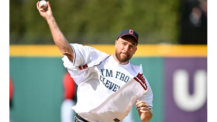 Travis Kelce throwing the first pitch for the Guardians