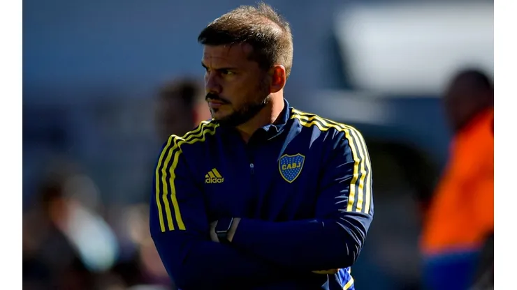 Mariano Herrón is the interim coach of Boca