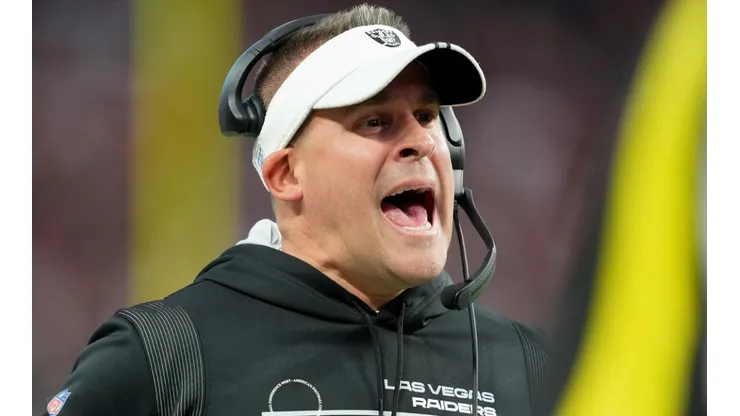 Josh McDaniels gets another former Patriot