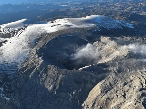 Colombia's Nevado del Ruiz Volcano Threatens Eruption this Week [Video]