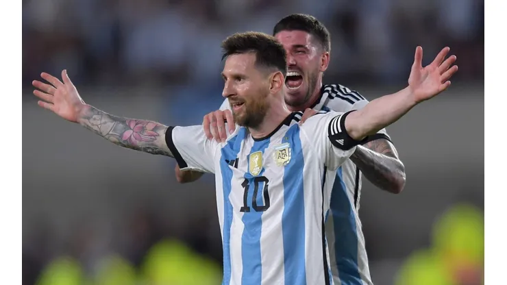 Lionel Messi celebrating his 800th goal alongside Rodrigo de Paul in Argentina's 2-0 win over Panama.