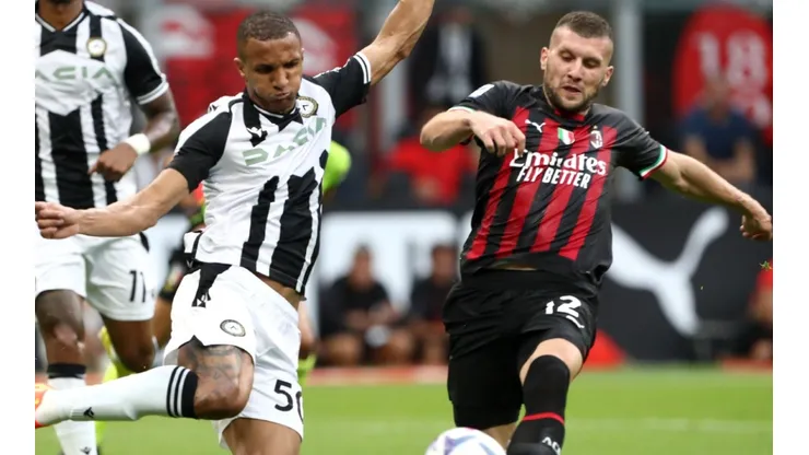 Rodrigo Becao of Udinese and Ante Rebic of Milan