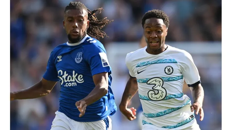 Alex Iwobi of Everton and Raheem Sterling of Chelsea