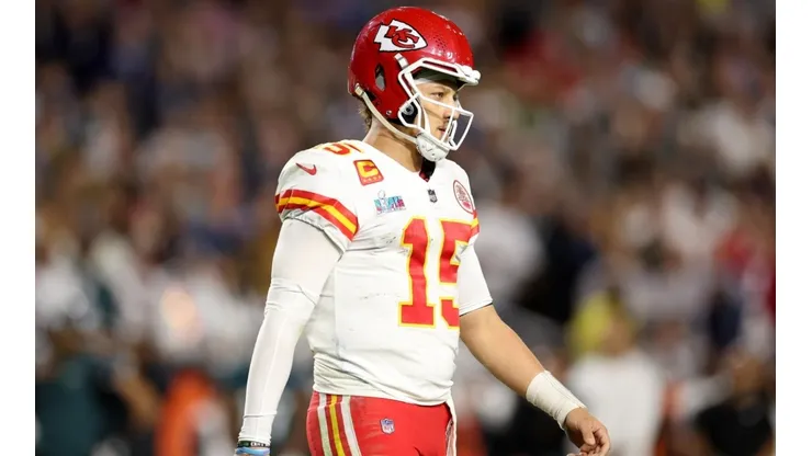 Patrick Mahomes loses one of his teammates to the Patriots.