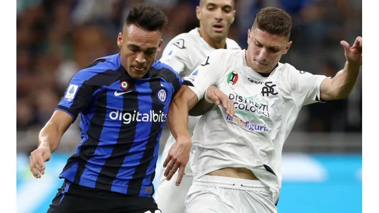 Lautaro Martinez of Inter and Mattia Caldara of Spezia
